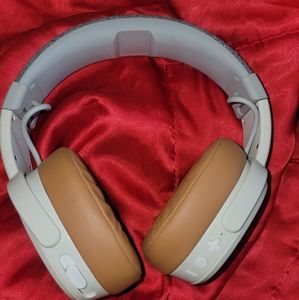 Skullcandy headphones
